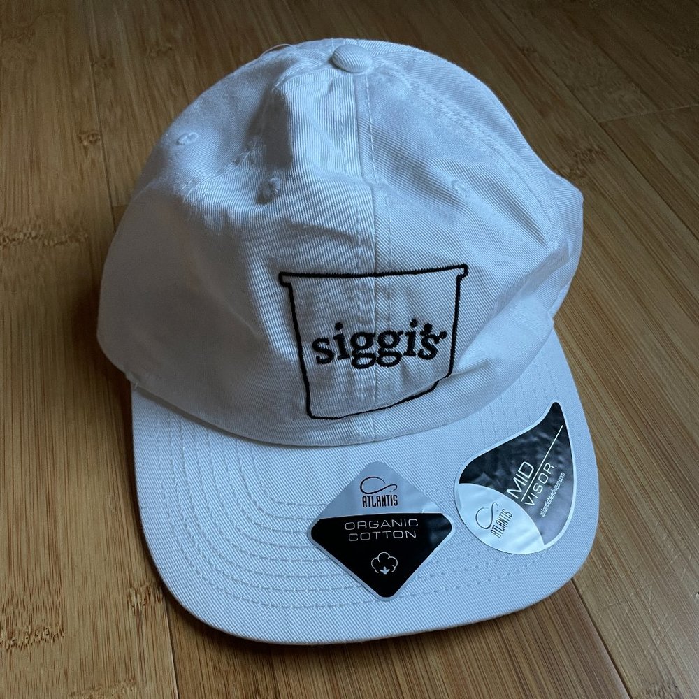 Siggi's yogurt hat